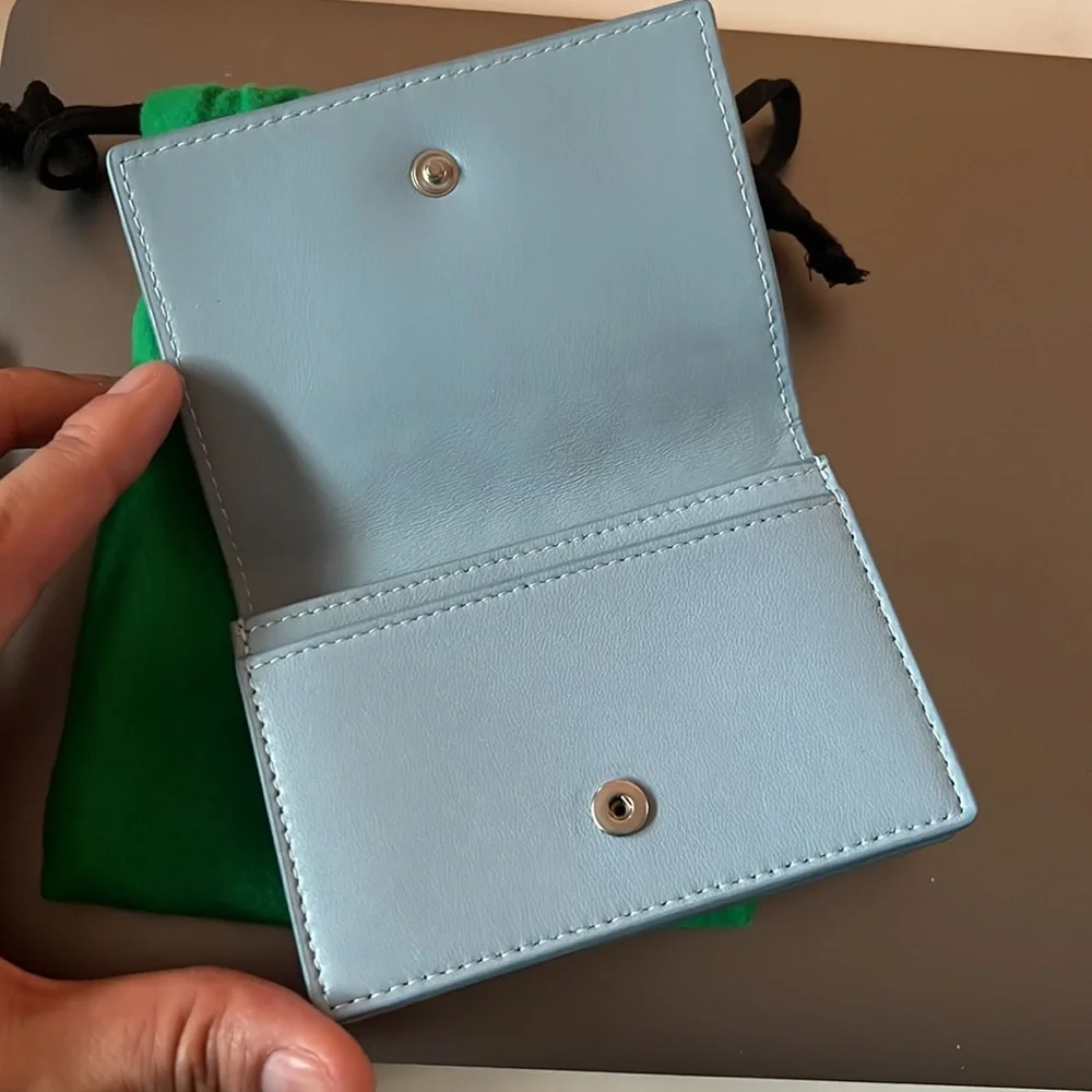 Brand new Bottega veneta wallet in sky blue. Discount if both purchased. - Picture 4 of 10